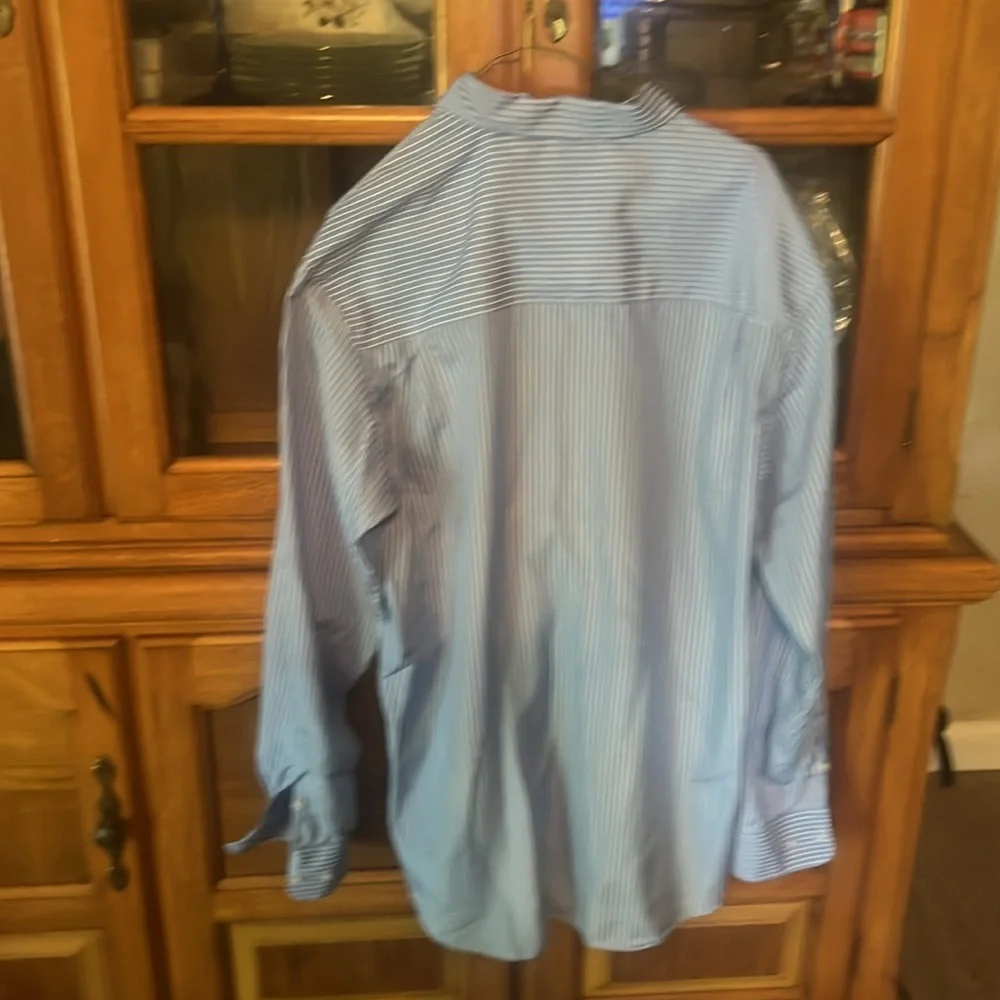 Men’s dress shirt - Picture 2 of 3
